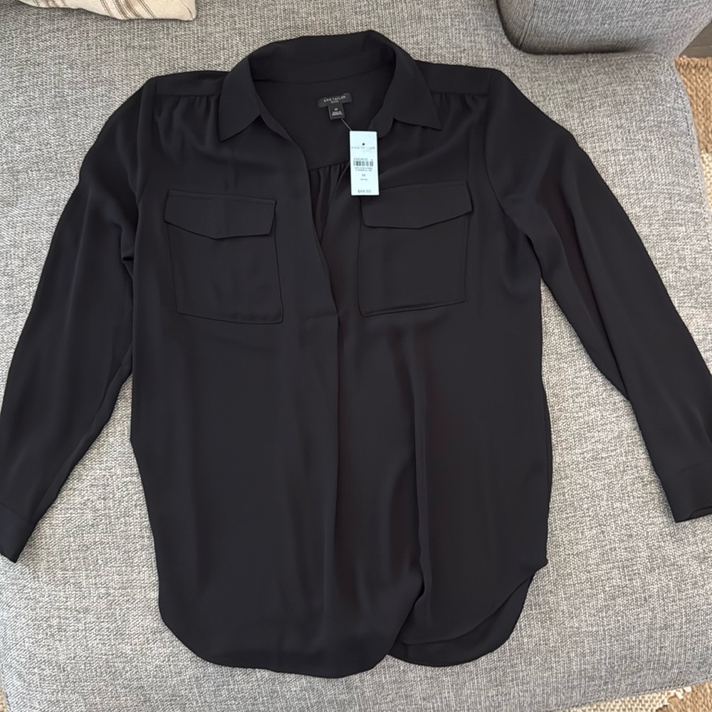 Ann Taylor women’s top